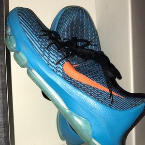 Nike KD8 (gs) youth sneakers!